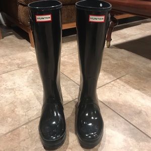 Tall glossy Hunter Rain Boot Original